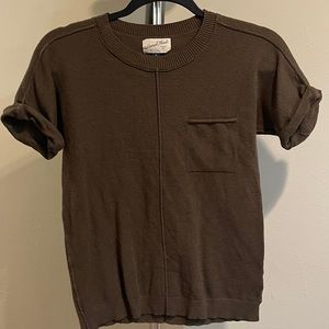 Universal Thread Short Sleeve Sweater in Army Green